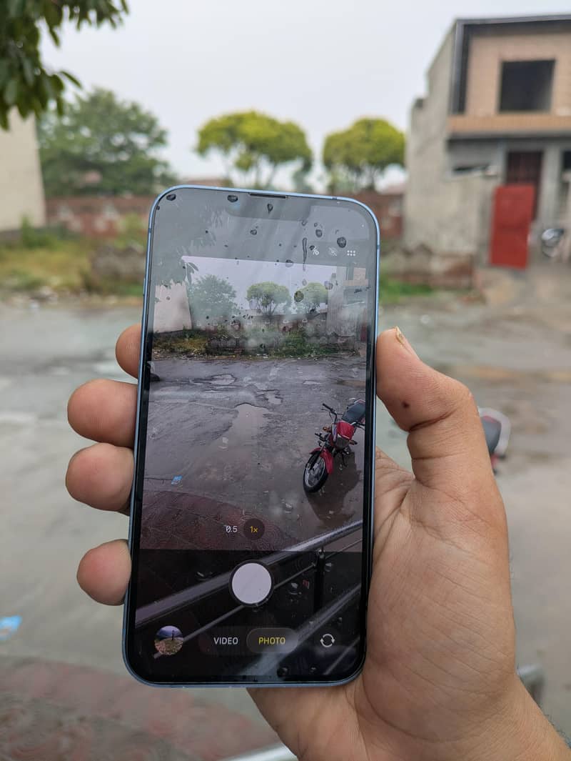 Apple iPhone 14 7