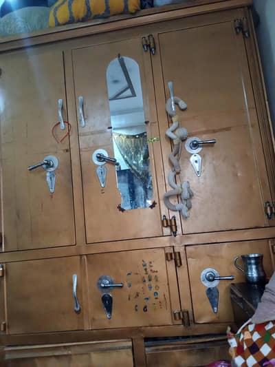 Lohe ki hai Wardrobe for Sale in Good Condition