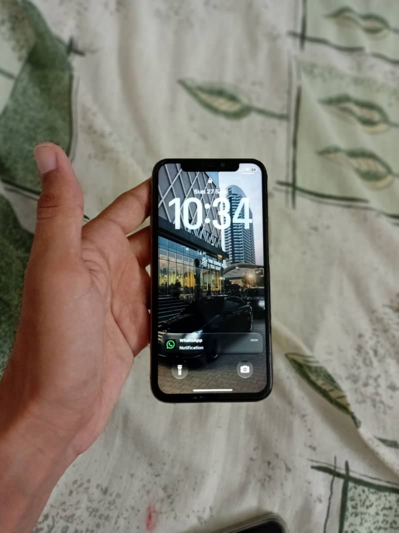 Apple iPhone 11 Pro 1