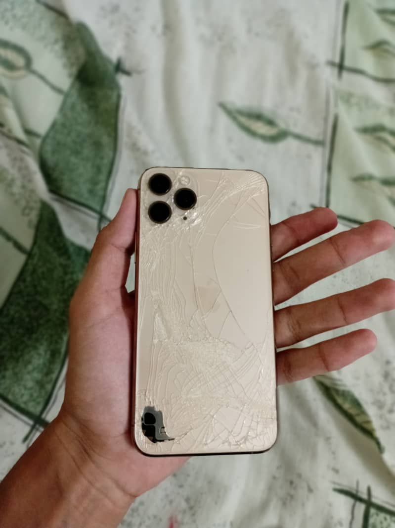 Apple iPhone 11 Pro 2