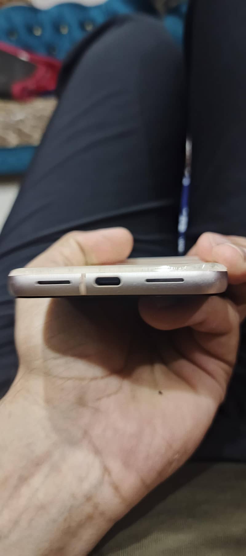 Google Pixel 8 4