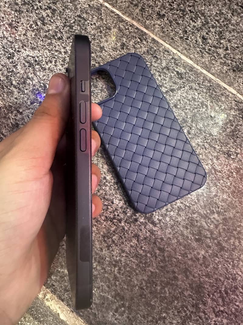 Apple iPhone 14 jv 4