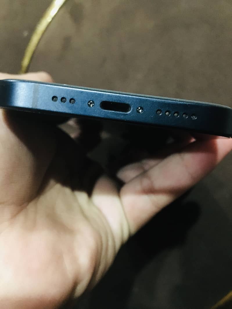 Apple iPhone 13 3
