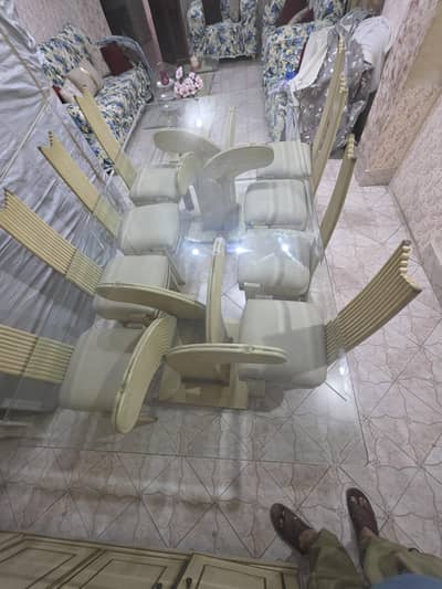Eight seated table top glass