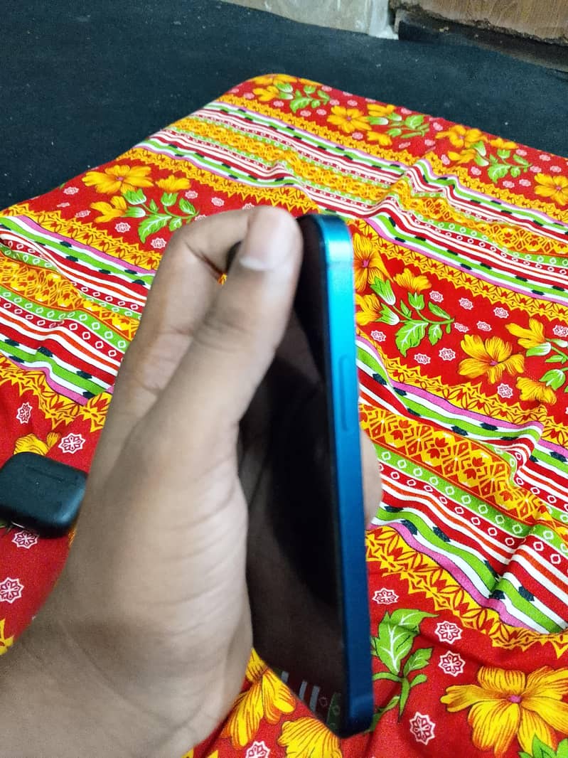 Apple iPhone 12 mini 2