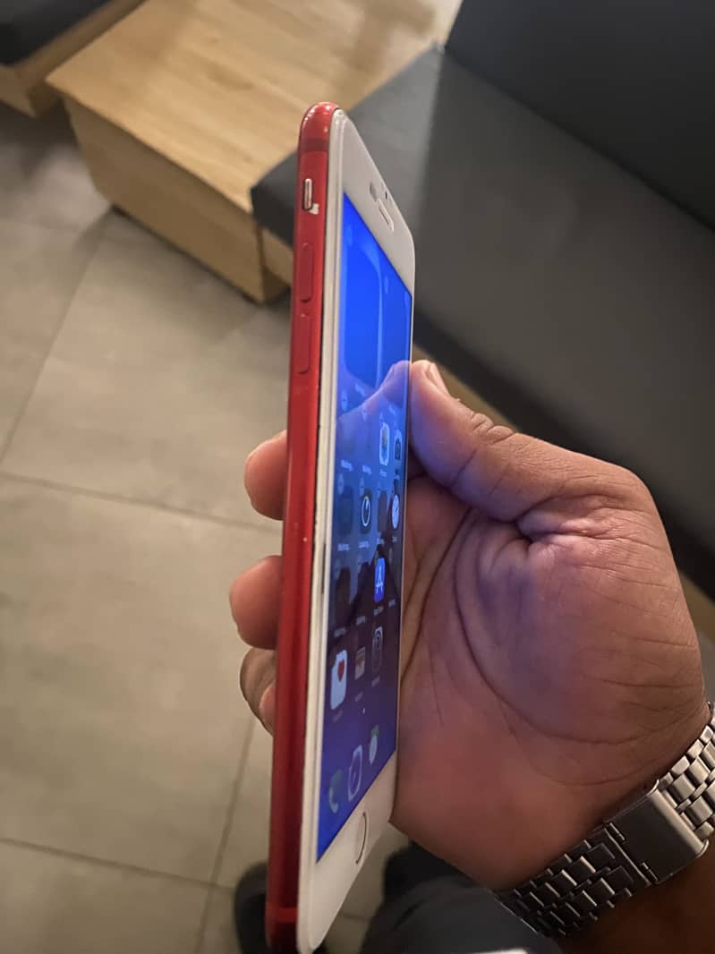 Apple iPhone 7 Plus 5