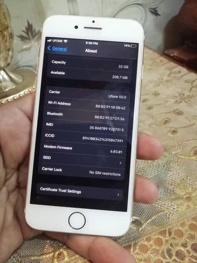 Apple iPhone 7