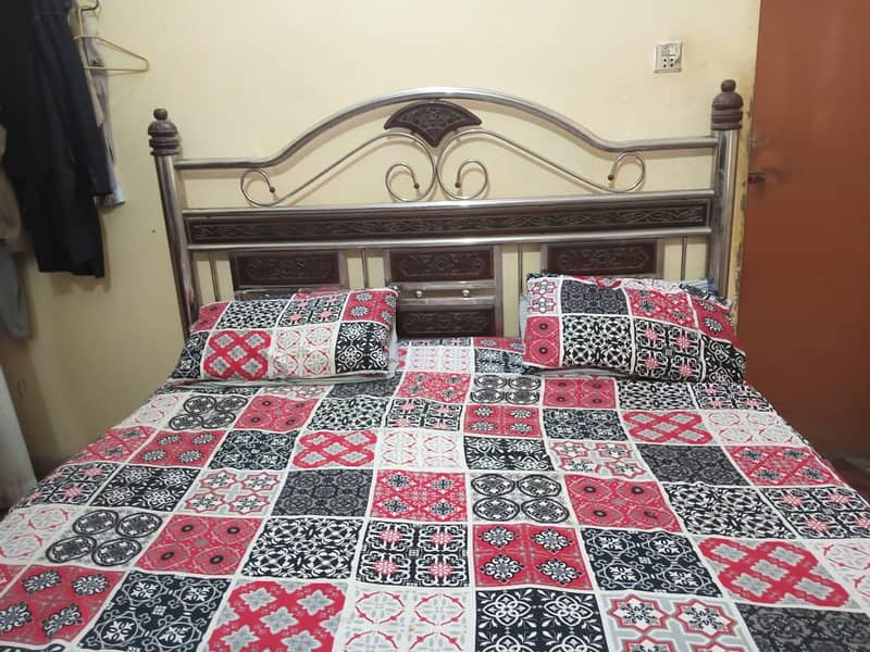 king Size bed 1