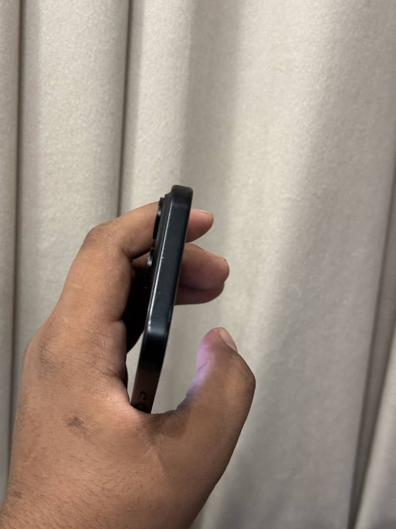 Apple iPhone 15 jv 1
