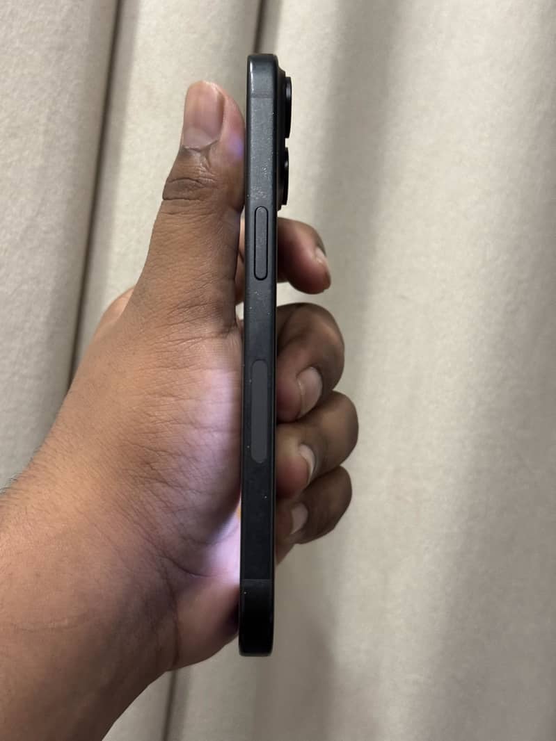 Apple iPhone 15 jv 7