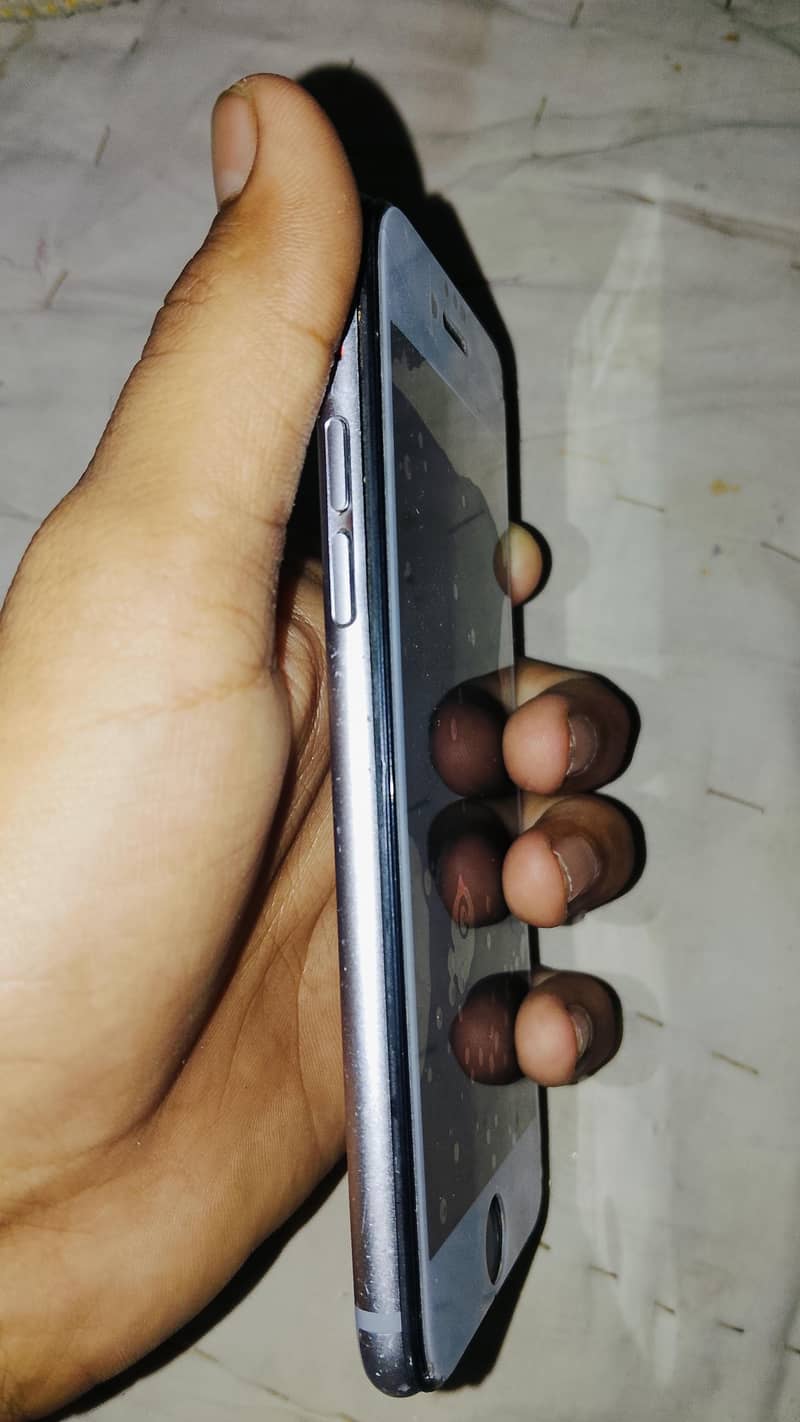Apple iPhone 6 2