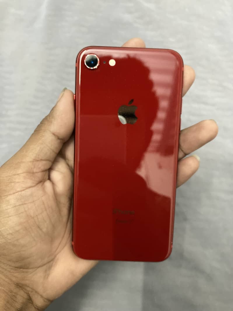 Apple iPhone 8 1