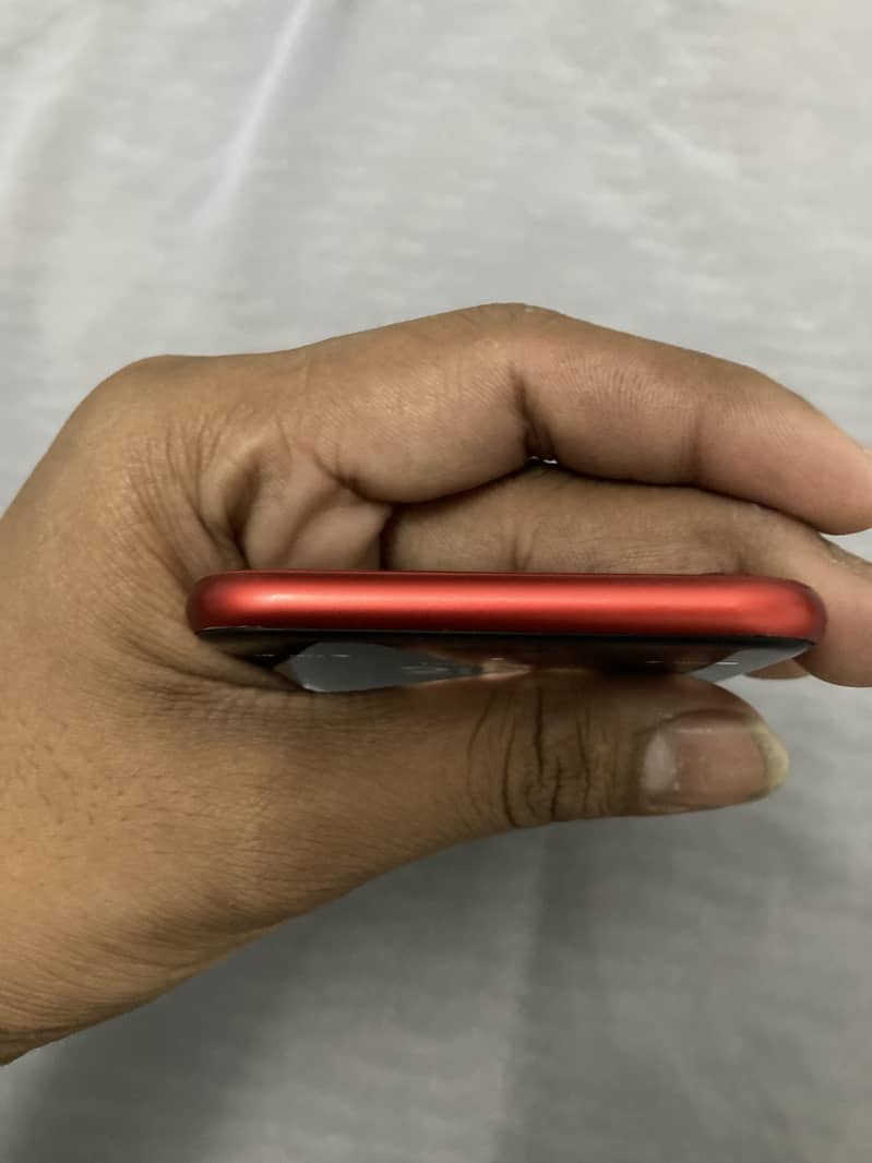 Apple iPhone 8 3