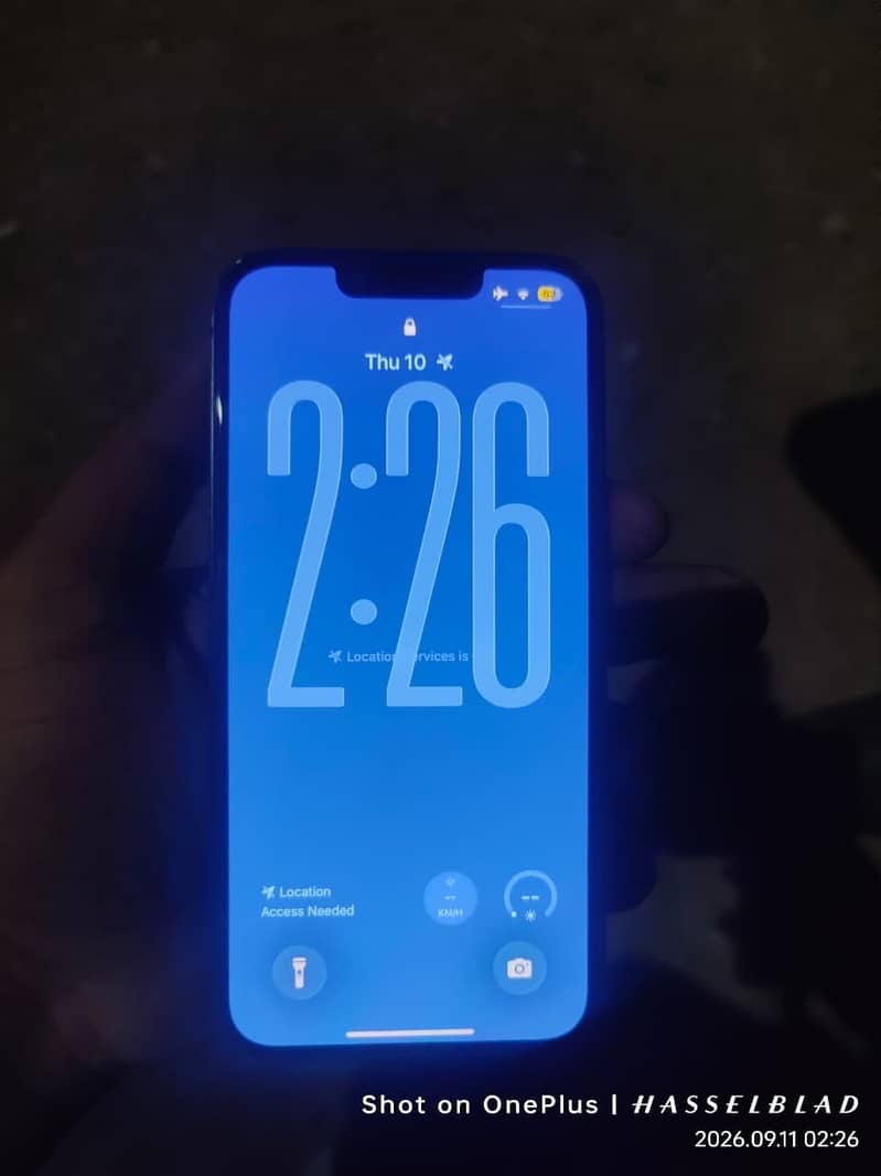 Apple iPhone 13 2