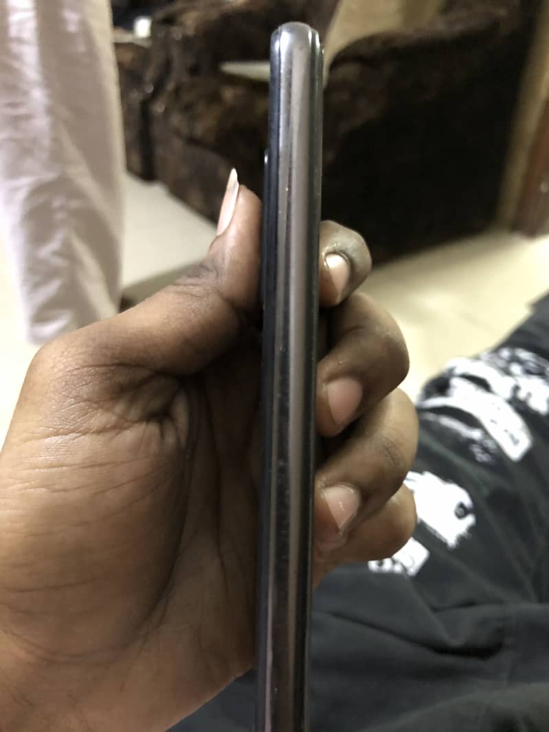 Samsung Mobile A52 3