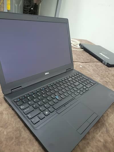Dell 5591 8th gen i5 Touchscreen Graphic Lapotp