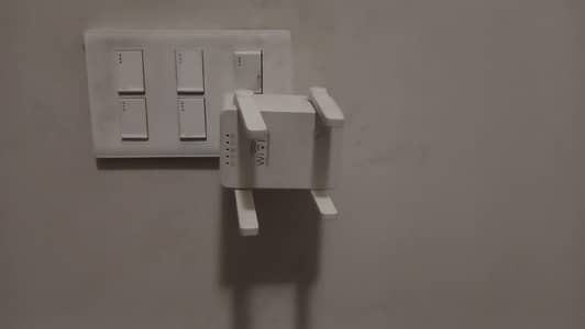 WiFi Extender 300Mbps Wireless Repeater