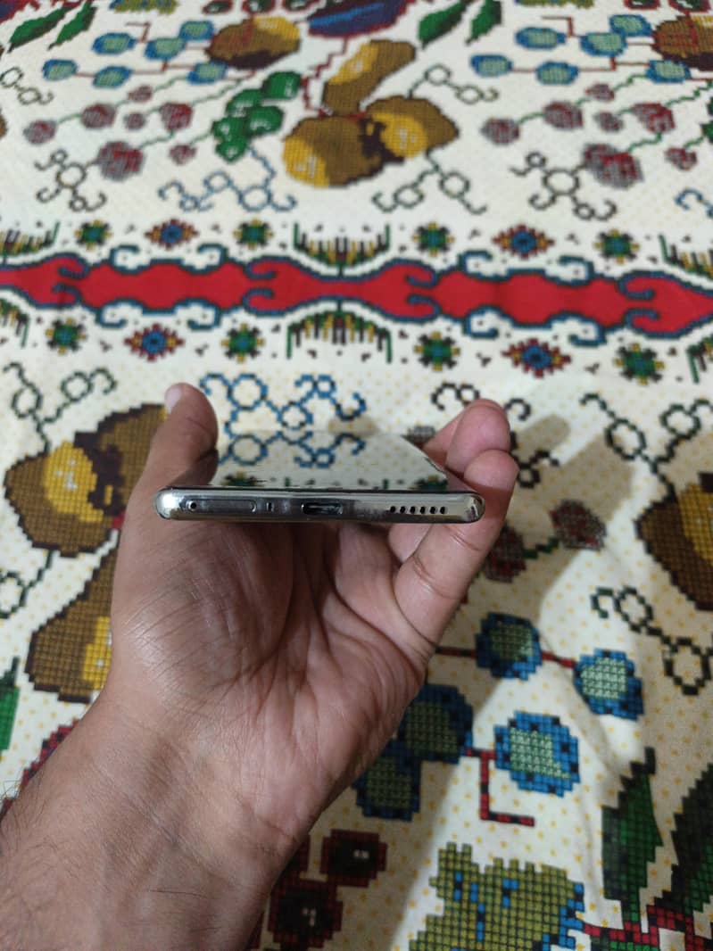 Tecno CAMON 40 Pro 3