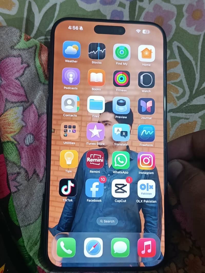 Apple iPhone 15 Pro Max 6