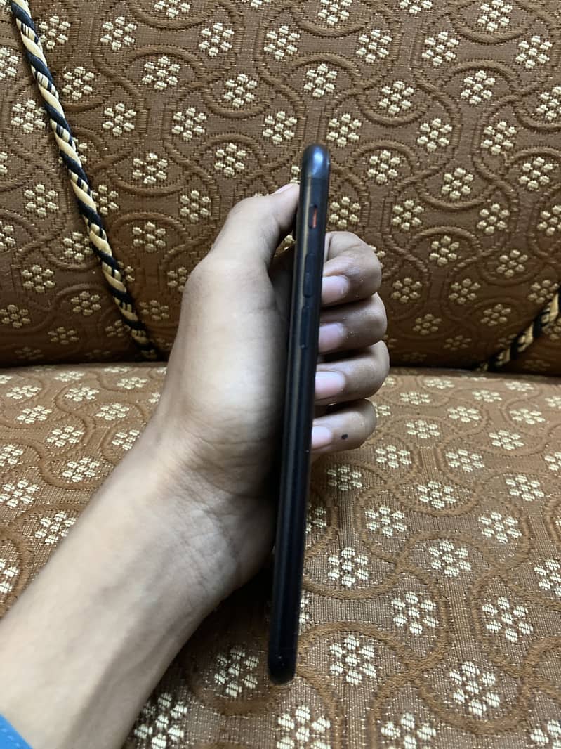 Apple iPhone SE 6