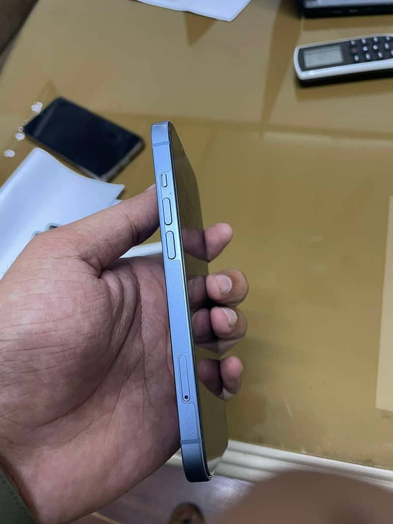 Apple iPhone 14 2