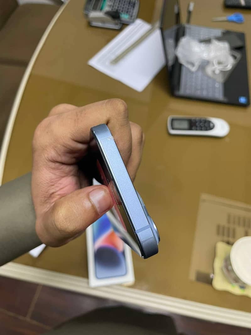Apple iPhone 14 3
