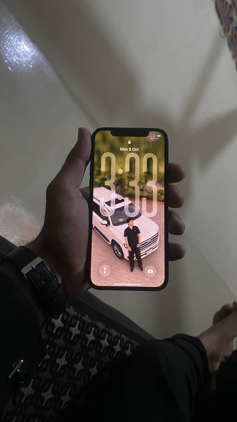 Apple iPhone 12 1