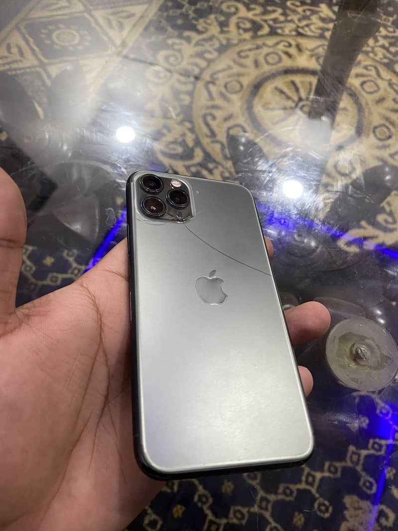 Apple iPhone 11 Pro 7