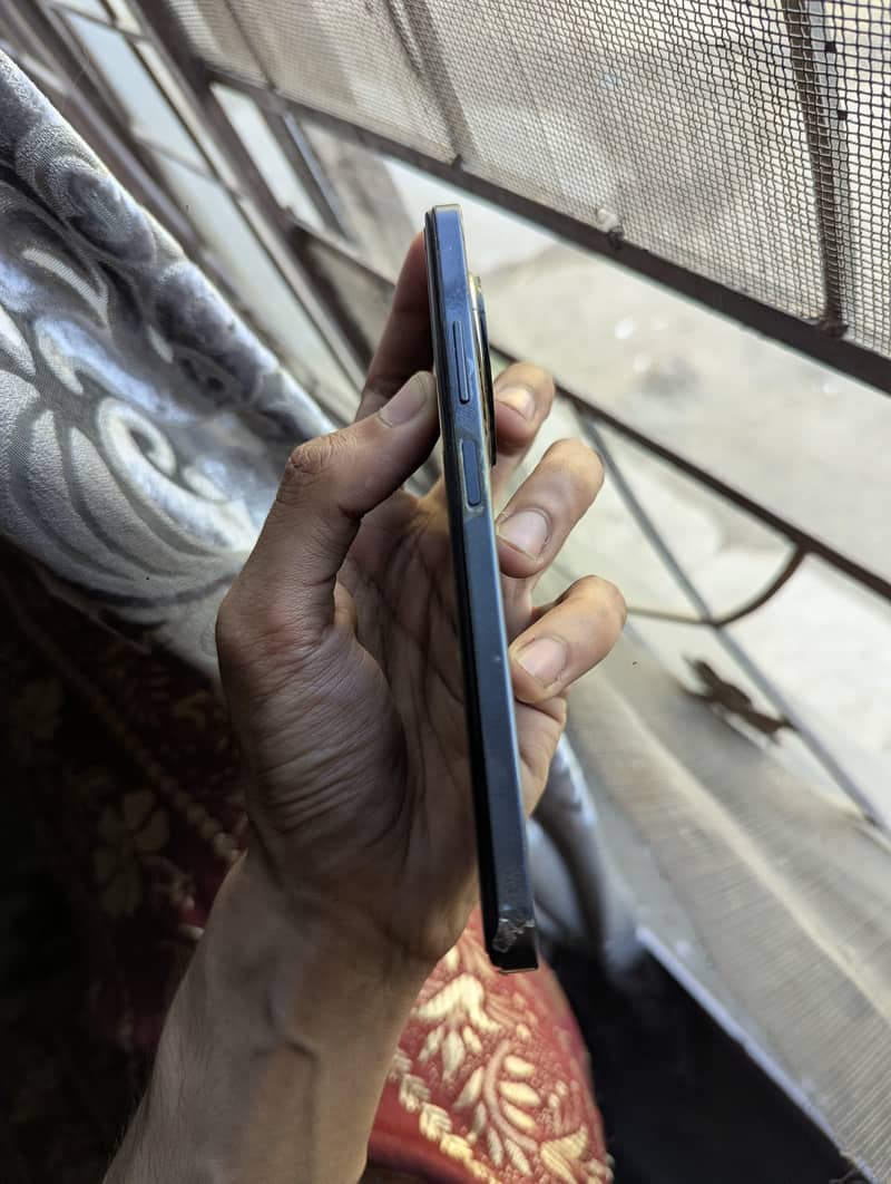 Itel S24 4