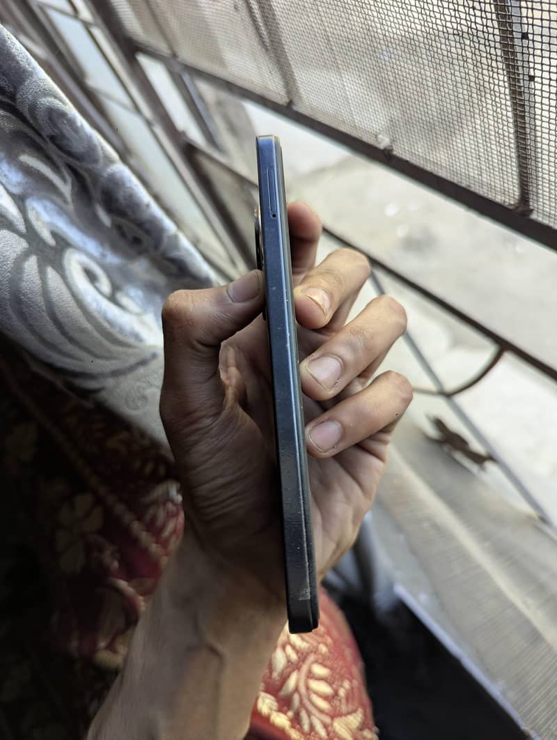 Itel S24 5
