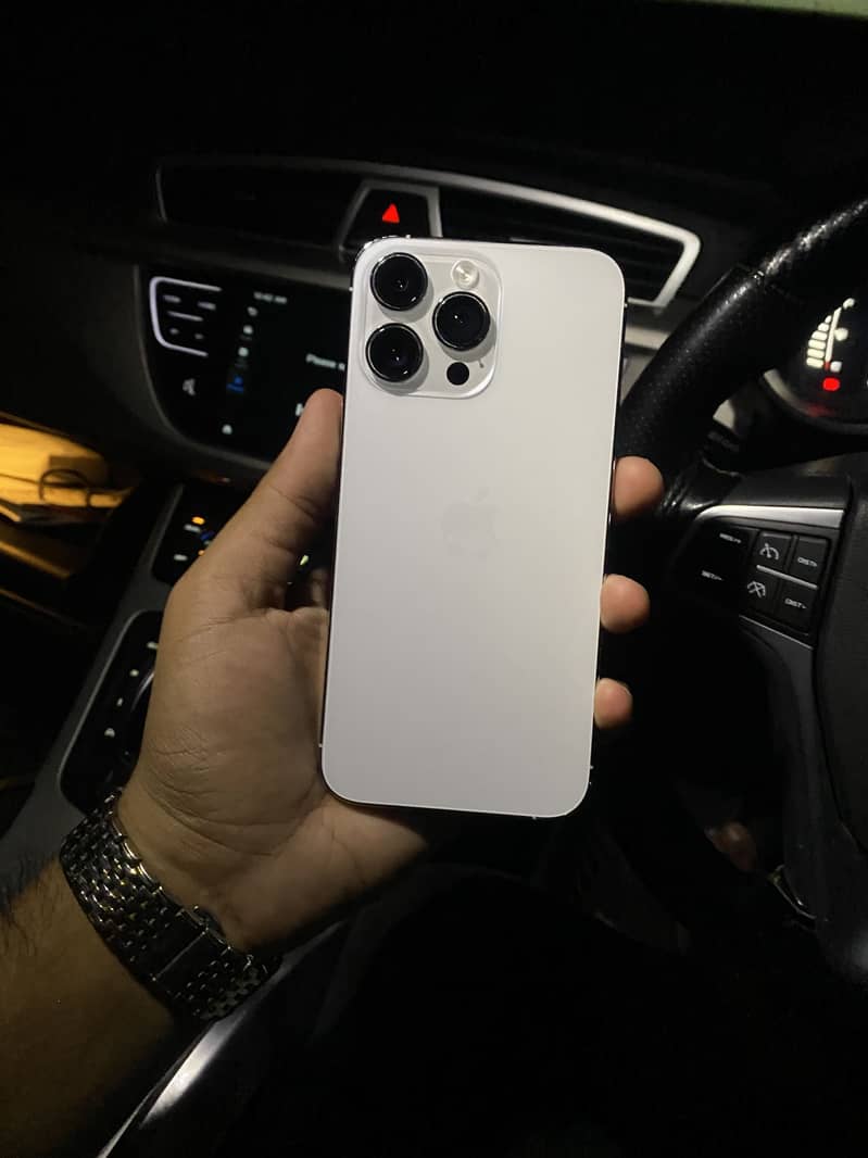 Apple iPhone 14 Pro Max 5