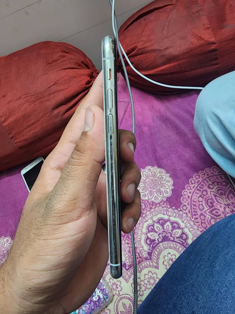 Apple iPhone X back break only 4