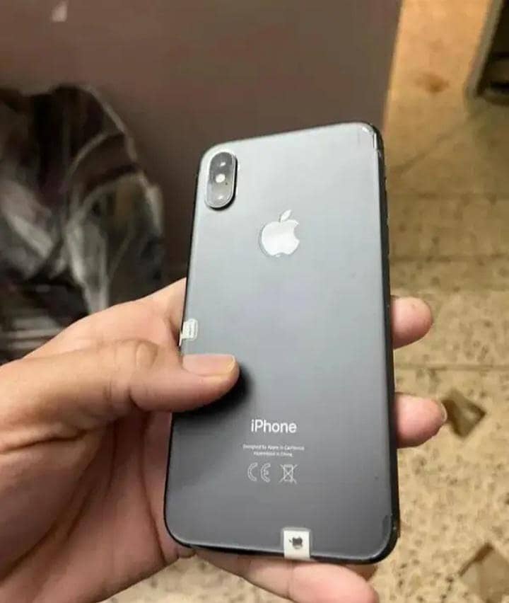 Apple iPhone XS 3