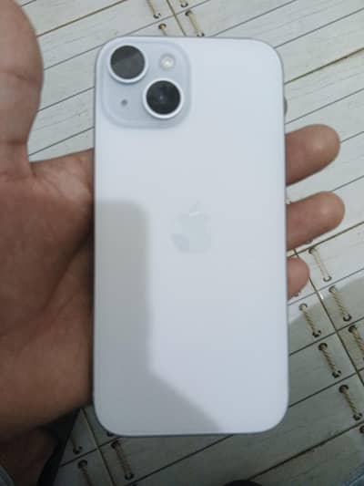 Apple iPhone 15