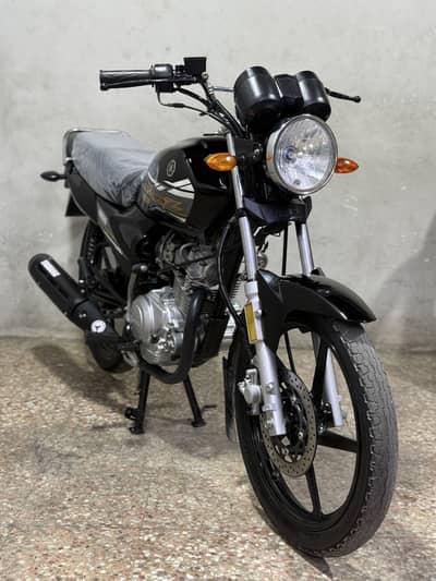 Yamaha yb125z dx 2022 model ( family model )