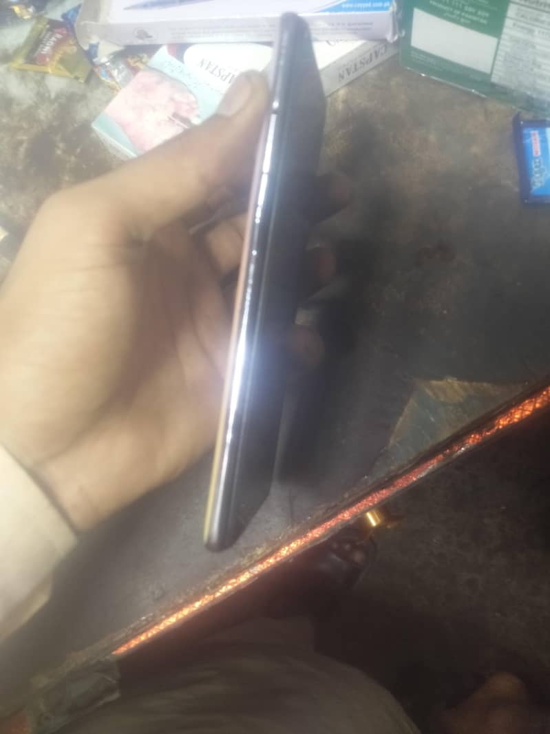 OPPO A95 4