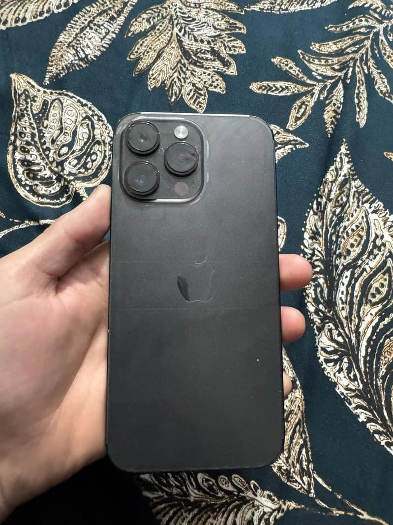 Apple iPhone 14 Pro Max 3