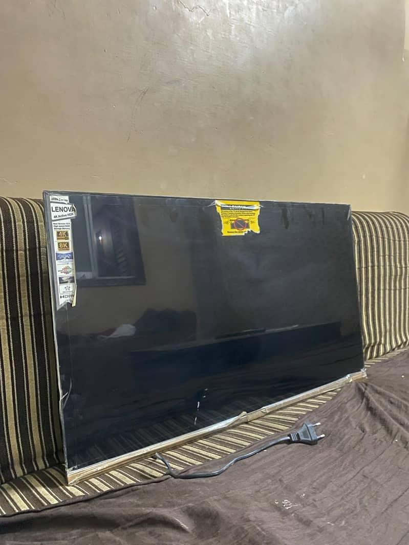 New LCD 32" 0