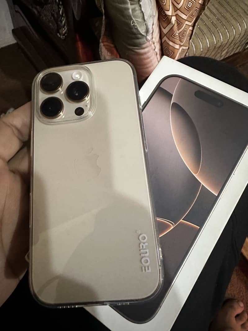 Apple iPhone 16 Pro 2