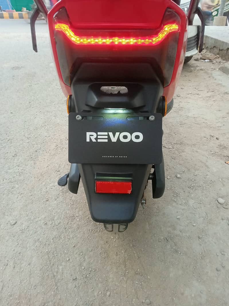Reevo A12 4