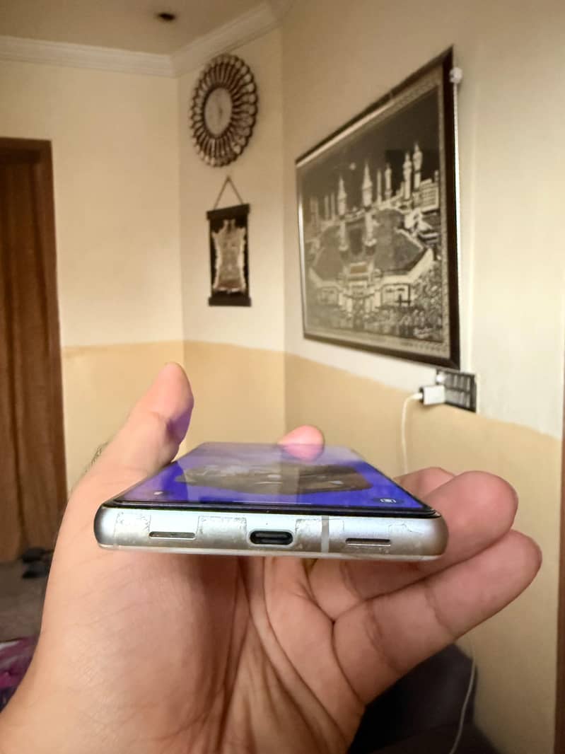 Google Pixel 7a 4