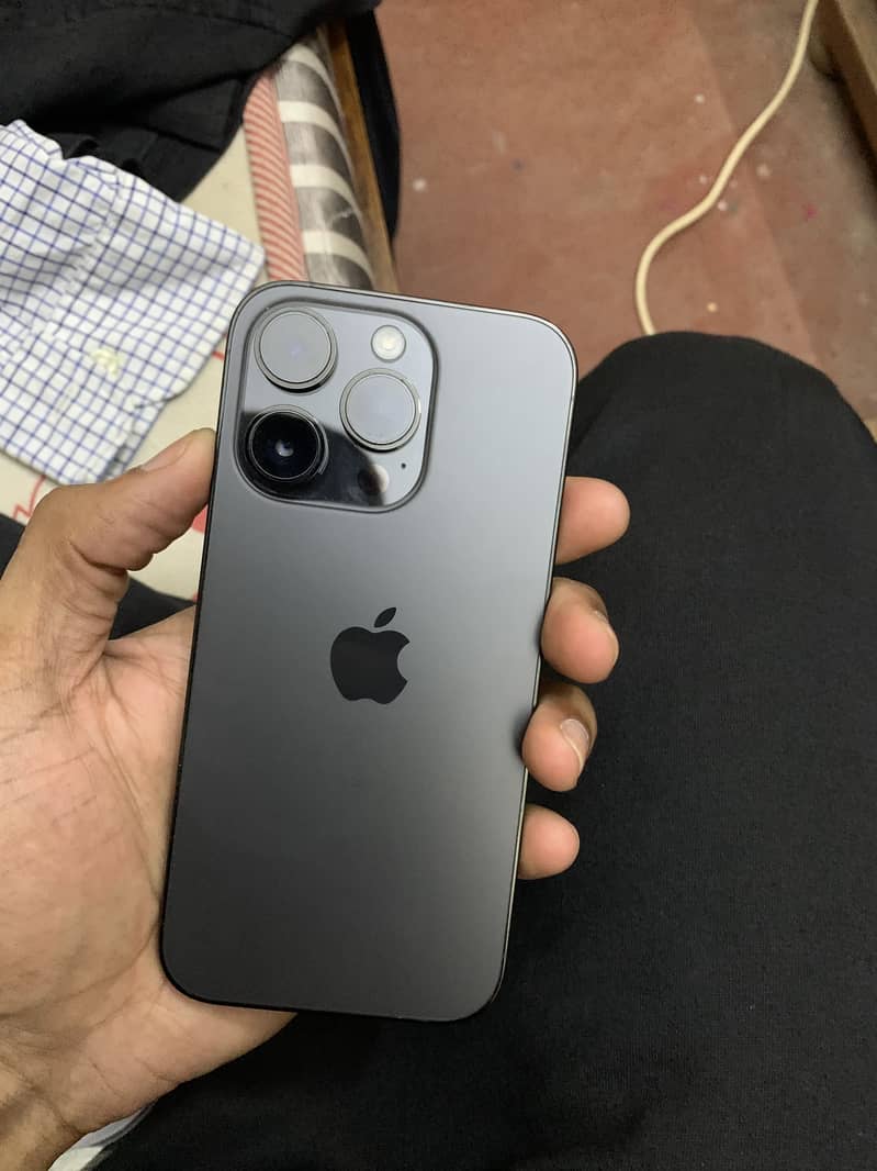 iPhone 14 Pro 0