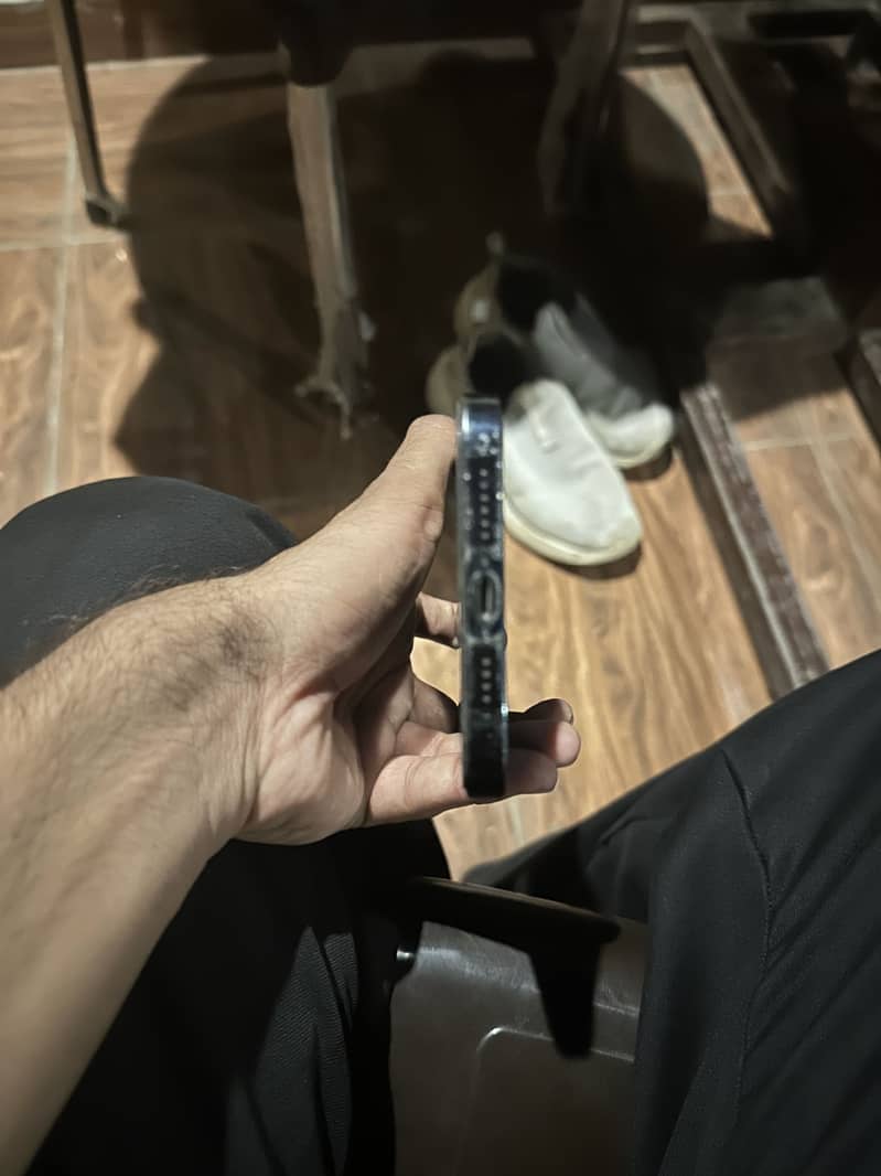 Apple iPhone 12 Pro Max 3