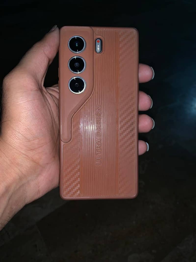 Tecno CAMON 40 Pro 3