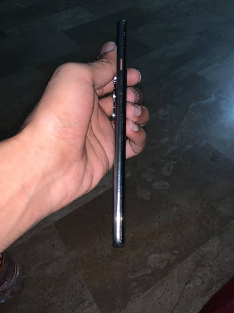 Tecno CAMON 40 Pro 4