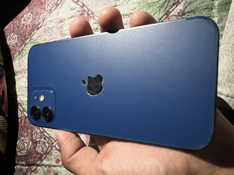 Apple iPhone 12 0