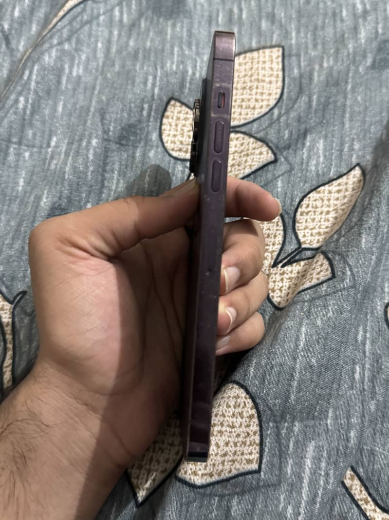 Apple iPhone 14 Pro Max 2
