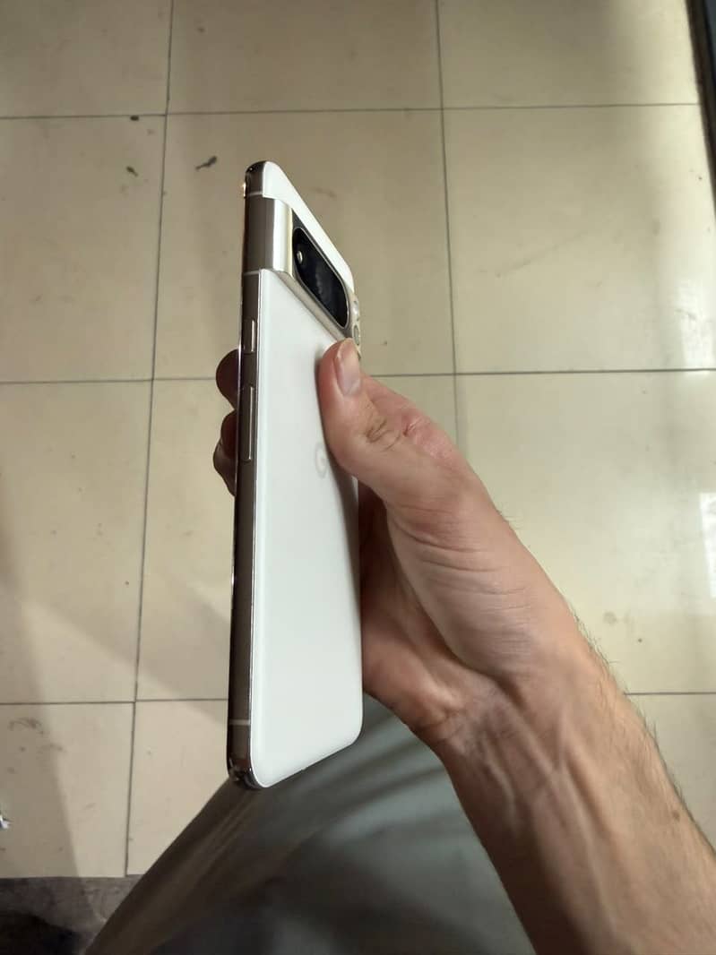 Google Pixel 8 Pro 3