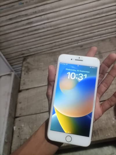iPhone 8 Plus
