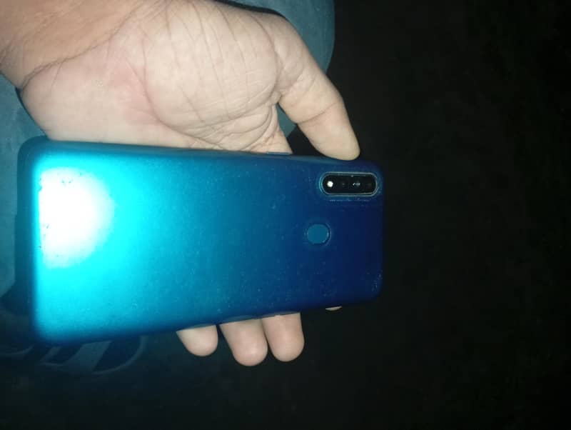 OPPO A31 7